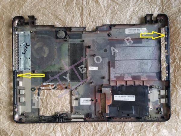 Нижня частина Sony Vaio SVF152